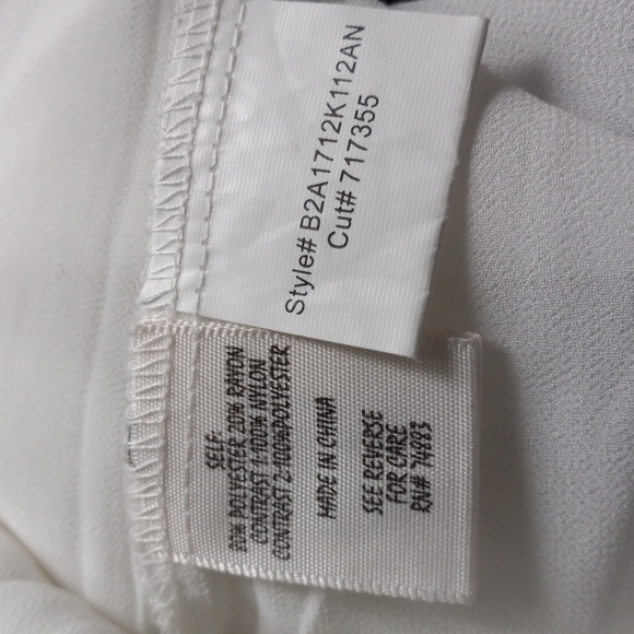 Adiva White Gauzy Material with Eyelash Lace Over Yoke Size Med - Picture 5 of 6